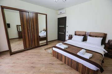 Фото номера Апартаменты Делюкс Отель Greencity Resort&amp;Residence г. Баку 4