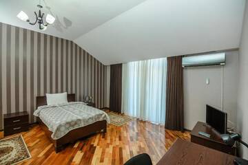 Фото номера Бюджетный двухместный номер с 1 кроватью Отель Greencity Resort&amp;Residence г. Баку 3