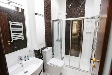 Фото номера Вилла с 3 спальнями Отель Greencity Resort&amp;Residence г. Баку 4