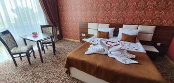 Фото номера Двухместный номер с 1 кроватью с видом на море Отель Sea Park Hotel г. Баку 2