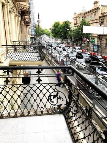 Фото номера Двухместный номер Делюкс с 1 кроватью и балконом Отель Sahil inn Hotel (Formula 1 view) г. Баку 8
