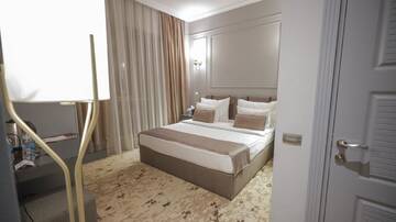 Фото номера Двухместный номер с 1 кроватью Отель Teatro Rooms Hotel г. Баку 2