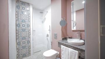 Фото номера Двухместный номер с 1 кроватью Отель Teatro Rooms Hotel г. Баку 10