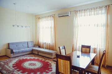 Фото номера Апартаменты с балконом Апартаменты Clock Tower Apartment in Baku г. Баку 55