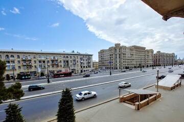 Фото номера Апартаменты с балконом Апартаменты Clock Tower Apartment in Baku г. Баку 11