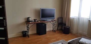 Фото номера Двухместный номер Делюкс с 2 отдельными кроватями Отель Baku Sea View Hotel г. Баку 2