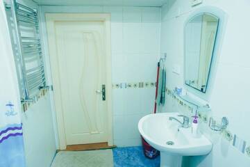 Фото номера Апартаменты Делюкс Апартаменты Apartment with F1 and Caspian Sea view г. Баку 31