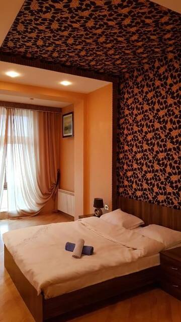 Фото номера Апартаменты с 3 спальнями Апартаменты Deluxe City Center Apartment г. Баку 73