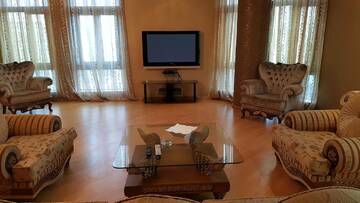Фото Апартаменты Deluxe City Center Apartment г. Баку 5