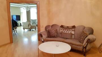Фото номера Апартаменты с 3 спальнями Апартаменты Deluxe City Center Apartment г. Баку 55