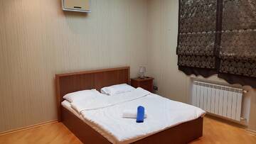Фото номера Апартаменты с 3 спальнями Апартаменты Deluxe City Center Apartment г. Баку 21