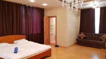 Фото номера Апартаменты с 3 спальнями Апартаменты Deluxe City Center Apartment г. Баку 10