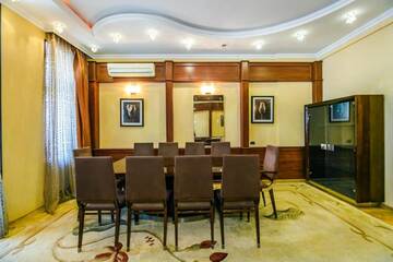 Фото номера Апартаменты Делюкс Апартаменты Apartment On Center Targovi г. Баку 38