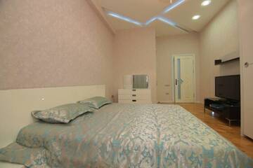 Фото номера Апартаменты Апартаменты CENTR BAKU. 4 Bedrooms. г. Баку 17