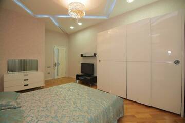 Фото номера Апартаменты Апартаменты CENTR BAKU. 4 Bedrooms. г. Баку 21