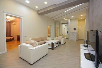 Фото номера Апартаменты Апартаменты CENTR BAKU. 4 Bedrooms. г. Баку 25