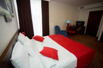 Фото номера Стандартный двухместный номер с 1 кроватью Отель Da Vinci Hotel г. Баку 6