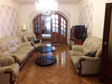 Фото Апартаменты CENTER. 3 Bedrooms г. Баку 4