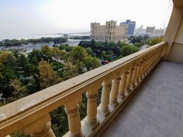 Фото номера Апартаменты Делюкс Апартаменты Deluxe Apartment with Sea and F1 view г. Баку 8