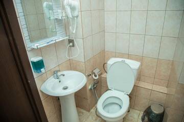 Фото номера Двухместный номер Делюкс с 1 кроватью или 2 отдельными кроватями Отель Old Hotel In Baku г. Баку 7