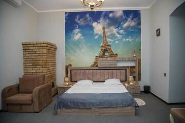 Фото номера Стандартный трехместный номер Отель Old Hotel In Baku г. Баку 12
