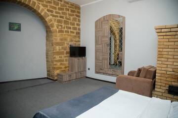 Фото номера Стандартный трехместный номер Отель Old Hotel In Baku г. Баку 14