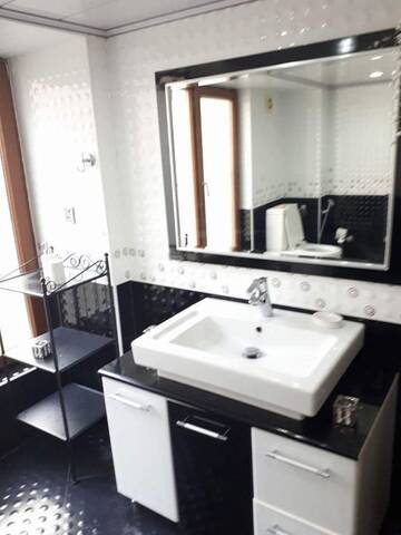 Фото номера Апартаменты с 3 спальнями Апартаменты Apartment in the Centre 01 г. Баку 30