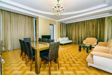 Фото Апартаменты VİP Apartment number one г. Баку 3