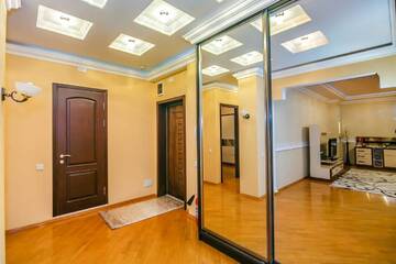 Фото Апартаменты Lux Apartment in Targovi Nizami Street г. Баку 4