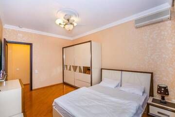 Фото номера Апартаменты с 3 спальнями Апартаменты Lux Apartment in Targovi Nizami Street г. Баку 54