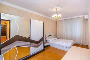 Фото номера Апартаменты с 3 спальнями Апартаменты Lux Apartment in Targovi Nizami Street г. Баку 28