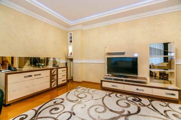 Фото номера Апартаменты с 3 спальнями Апартаменты Lux Apartment in Targovi Nizami Street г. Баку 10