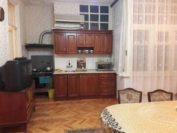 Фото Апартаменты Guiet Center Apartment г. Баку 3