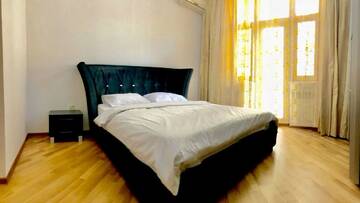 Фото Апартаменты City Hall Apartment г. Баку 1