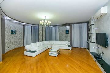 Фото номера Апартаменты Апартаменты Street NIZAMI - 4 Bedrooms г. Баку 43