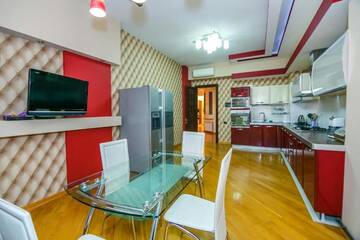 Фото номера Апартаменты Апартаменты Street NIZAMI - 4 Bedrooms г. Баку 44