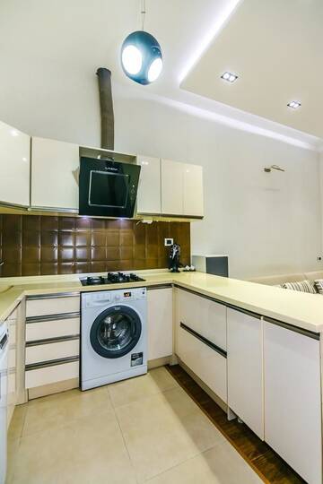 Фото номера Апартаменты с 2 спальнями Апартаменты LUX apartment near in Hard Rock г. Баку 8