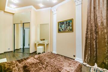 Фото номера Апартаменты с 3 спальнями Апартаменты Delux Apartament in Center г. Баку 18