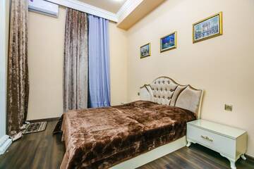Фото номера Апартаменты с 3 спальнями Апартаменты Delux Apartament in Center г. Баку 68