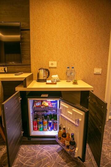Фото номера Полулюкс Отель Parkway Inn Hotel &amp; Spa г. Баку 8