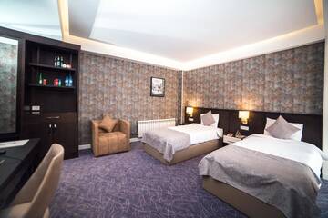 Фото номера Стандартный двухместный номер с 2 отдельными кроватями Отель Parkway Inn Hotel &amp; Spa г. Баку 2