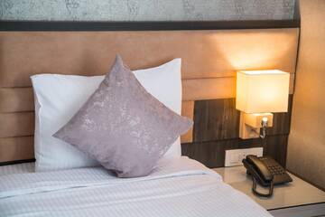 Фото номера Семейный номер с балконом Отель Parkway Inn Hotel &amp; Spa г. Баку 7