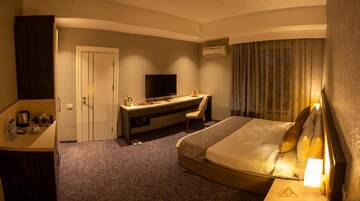 Фото номера Стандартный одноместный номер Отель Parkway Inn Hotel &amp; Spa г. Баку 3