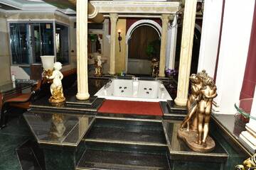 Фото номера Апартаменты с 3 спальнями Апартаменты Sheikh Apartment in Baku г. Баку 22