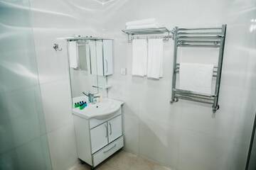 Фото номера Двухместный номер Делюкс с 2 отдельными кроватями Отель White House Hotel Baku г. Баку 2