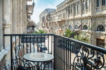 Фото номера Двухместный номер Делюкс с 1 кроватью и балконом Отель The Merchant Baku г. Баку 8
