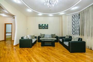 Фото номера Апартаменты с 3 спальнями Апартаменты Luxary Apartment Molocan Garden г. Баку 89