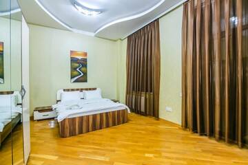 Фото номера Апартаменты с 3 спальнями Апартаменты Luxary Apartment Molocan Garden г. Баку 66