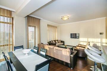 Фото номера Апартаменты с 3 спальнями Апартаменты Apartment on Tarqovu centr г. Баку 71