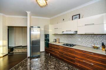 Фото номера Апартаменты с 3 спальнями Апартаменты Apartment on Tarqovu centr г. Баку 51